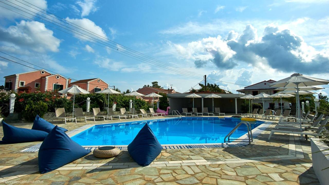 Seaside Suites Kávos Esterno foto